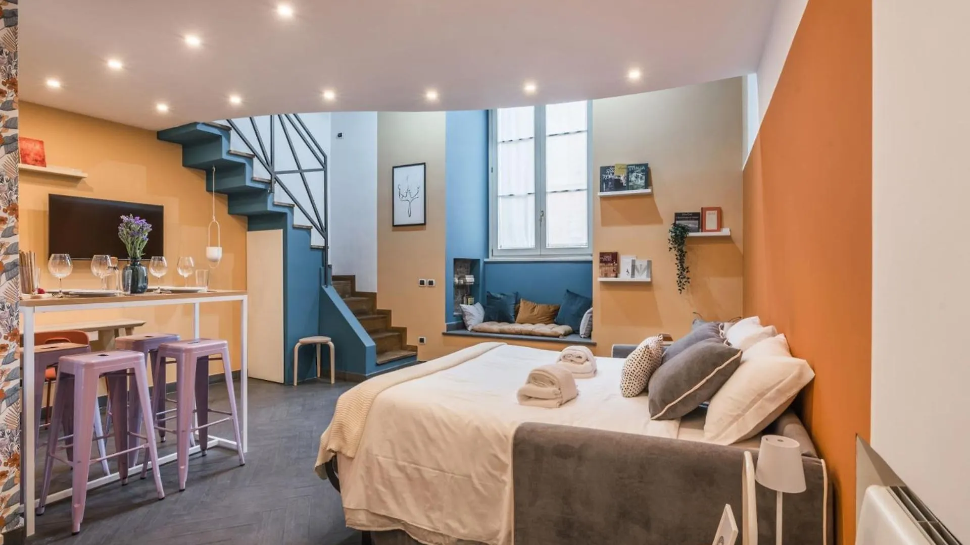 The Best Rent - Colorful Loft In Trastevere Area ローマ イタリア